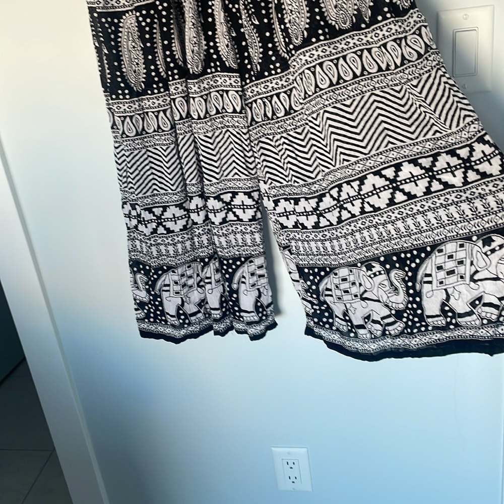 Flowy pants - Picture 2 of 3